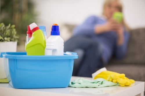 Deep cleaning for a Tooting flat with attention to hard-to-reach areas