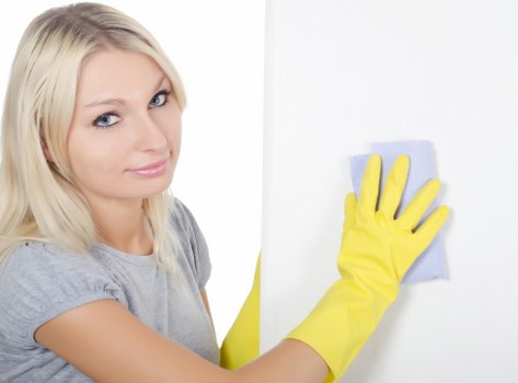 Professional cleaning for a retail or customer-facing unit in Tooting